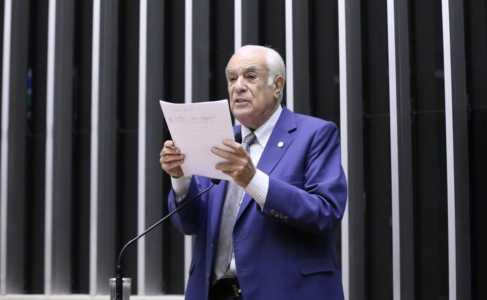 Deputado atuava como líder da bancada paulista na Câmara
