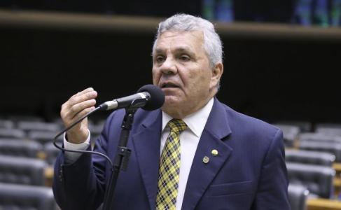 Alberto Fraga, relator da proposta