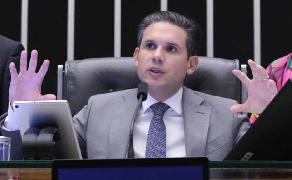 Projeto que acaba com escala 6x1 é pautado para destravar votações na Câmara