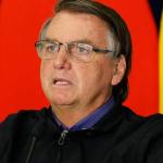 Polícia Federal faz operação de busca e apreensão na casa de Bolsonaro e prende ex-ajudante Mauro Cid