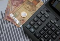 Empresas passam a destacar IBS e CBS nas notas fiscais: o que muda com a reforma tributária