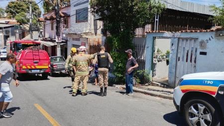 Incêndio atinge casa no bairro Santa Cruz, em Belo Horizonte; ato pode ter sido criminoso