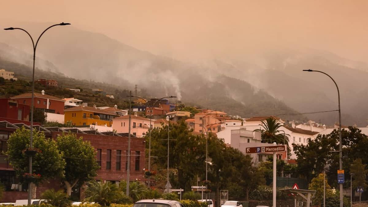 Incêndio na ilha espanhola de Tenerife provoca mais evacuações
