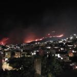 BH: bombeiros combatem incêndio de grandes proporções que atinge a Serra do Curral