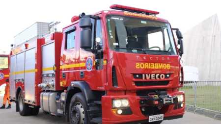 Área queimada é de aproximadamente quatro hectares, o que corresponde a 5,6 campos de futebol