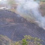 Bombeiros combatem incêndio em terreno na UFJF