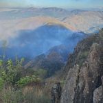 Incêndio de grande proporção atinge Serra do Rola Moça em Nova Lima (MG)