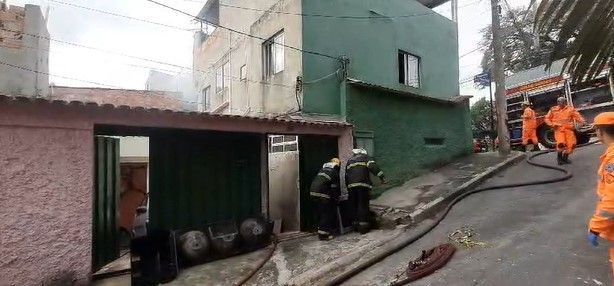 Homem é suspeito de atear fogo em casa no Barreiro, em BH