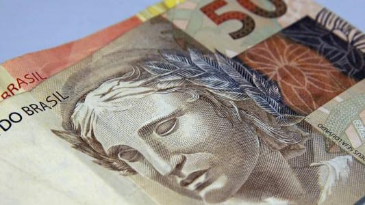 Inflação pelo IPC-S desacelera a 0,08% na 4° quadrissemana de maio, diz FGV.