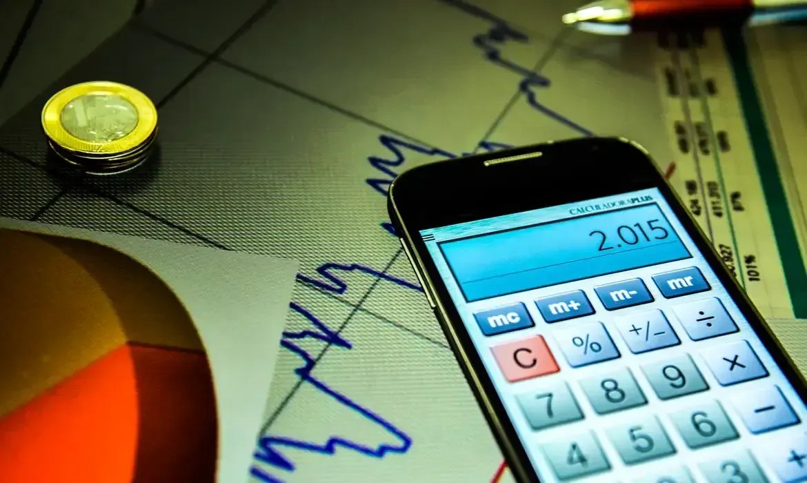 Inflação desacelera nos EUA e alivia economias emergentes