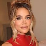 Khloe Kardashian revela rosto do filho que teve por 'barriga de aluguel'  