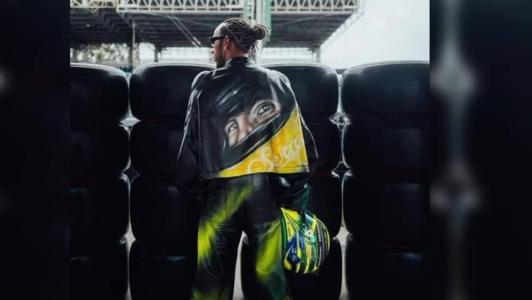 Inglês homenageou Ayrton Senna com jaqueta estilizada