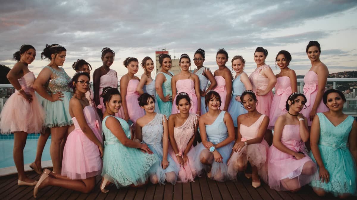 Projeto ‘Fada Madrinha’ abre inscrições para adolescentes que sonham com festa de 15 anos em BH 