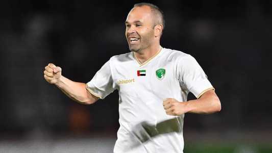 Iniesta foi anunciado pelo Emirates FC