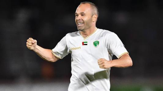 Iniesta foi anunciado pelo Emirates FC