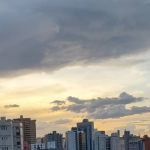 Chuva intensa e granizo podem atingir mais de 200 cidades de Minas; confira a lista