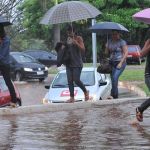 Brasil tem alerta de tempestade e chuva intensa para 16 estados e o DF; lista