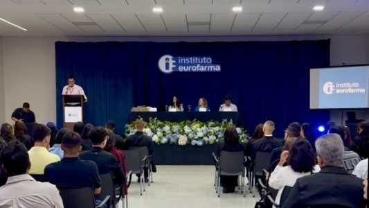 Cerimônia de formatura reuniu familiares e autoridades da instituição