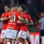 Inter vence Grêmio e se isola na liderança do Gauchão