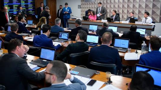 Integrantes da CPMI afirmam que ex-ajudante de ordens do ex-presidente Bolsonaro deve colaborar com informações