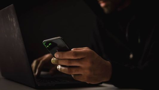 Inteligência artificial tem sido usada em ações de sextorsão