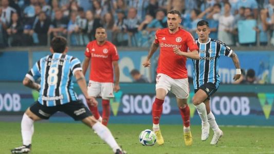 Internacional foi derrotado pelo rival Grêmio nesse domingo (21)