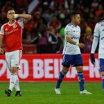 Cruzeiro joga mal, perde para o Inter e chega a quatro jogos de jejum no Brasileiro