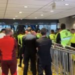 Cruzeiro x Inter: Roger e diretoria 'explodem' na zona mista do Mineirão por arbitragem