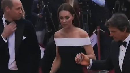 Internautas apontaram que o principe William teria ficado com ciúmes da interação entre Kate e Tom Cruisa na estreia de "Top Gun: Maverick no ano passado