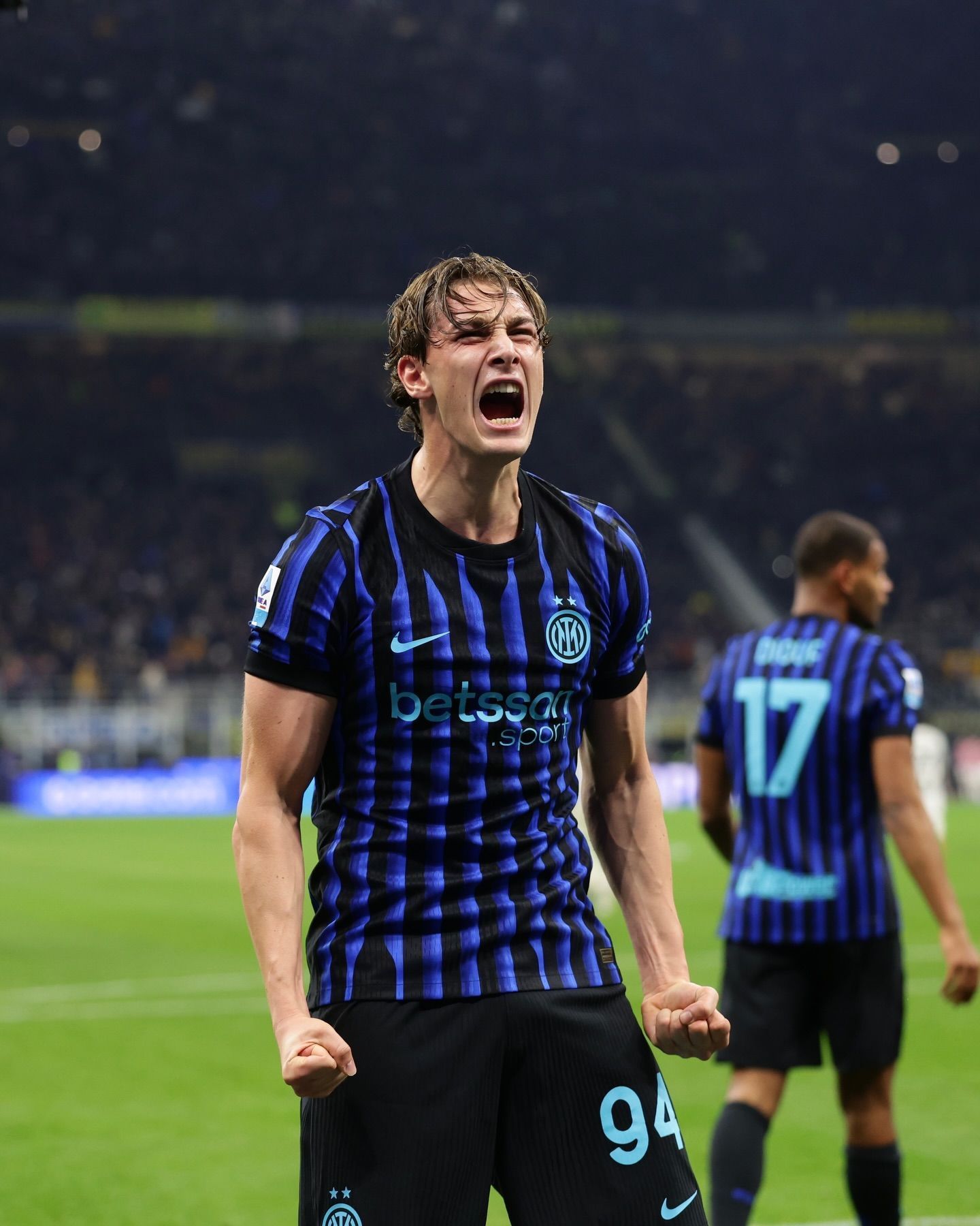 Inter de Milão vence Juventus em jogo com expulsão e cinco gols