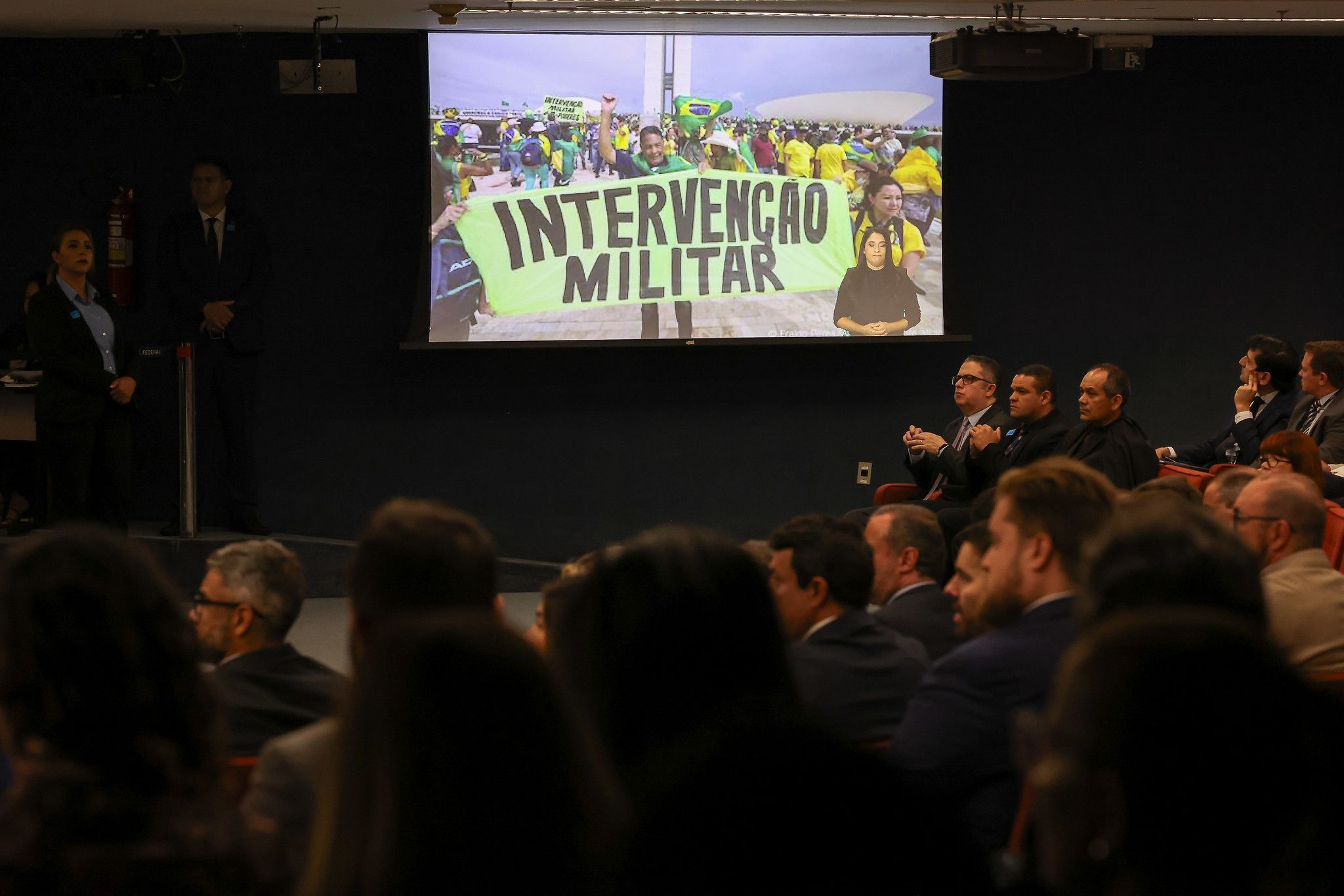 Próximos passos: STF julga acusados de organizar ações para manter Bolsonaro no poder; veja datas