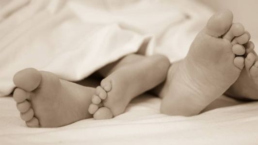 Intimidade do casal é divulgada pela própria mãe