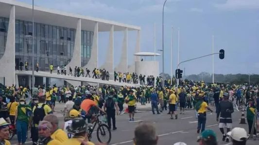 Invasões no 8 de janeiro