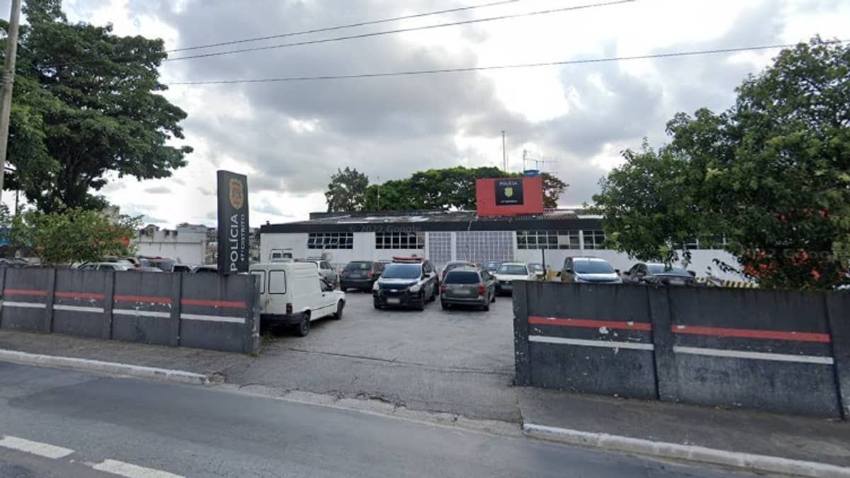 Mãe é presa suspeita de matar a filha, esquartejar o corpo e esconder na geladeira em SP