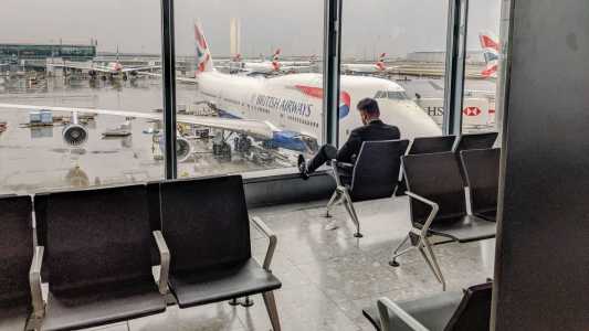 Investigação foi iniciada após apreensão de pacote com urânio no aeroporto de Heathrow