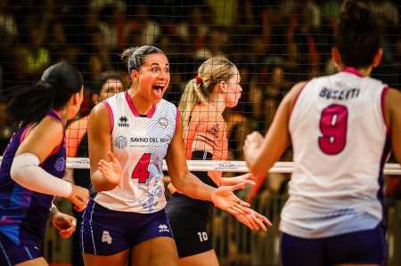 Avery Skinner (#4) comandou a vitória do Scandicci sobre o Osasco