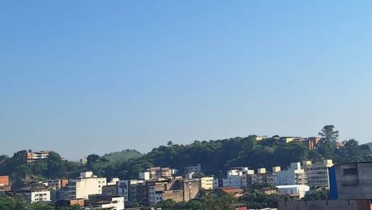 Ipatinga tem calor e baixa umidade