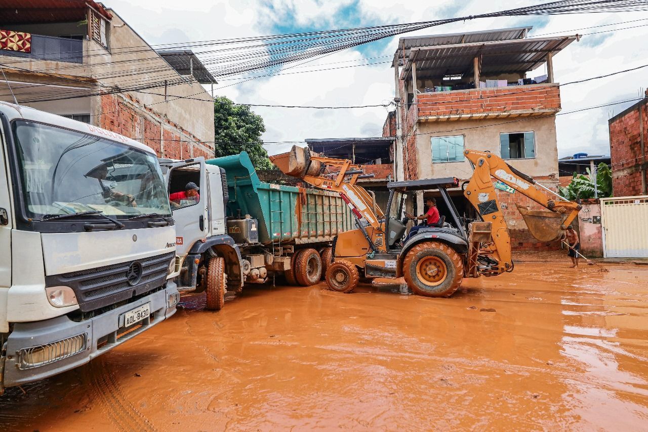 Moradores de cidades atingidas pelas fortes chuvas em MG poderão sacar o FGTS; veja quem tem direito