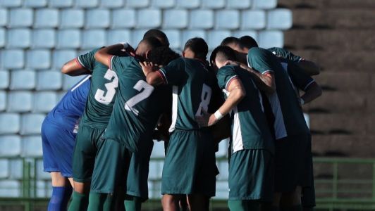 Coloquei na coluna passada deste site uma reflexão sobre o estado de penúria do futebol no interior de Minas e pedi aos internautas que se manifestassem contra ou a favor...