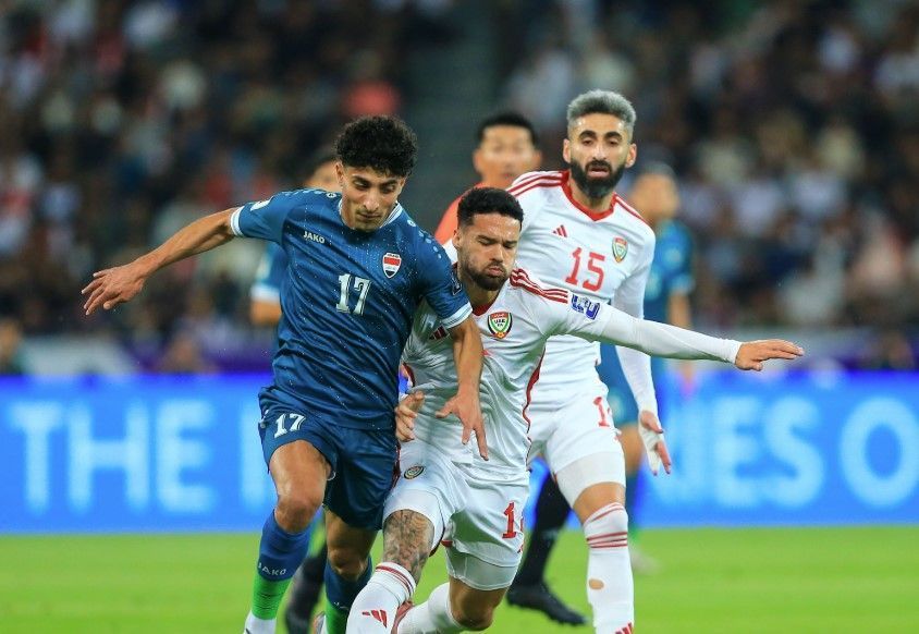 Iraque marca no fim, vira sobre Emirados Árabes e segue em busca de vaga na Copa