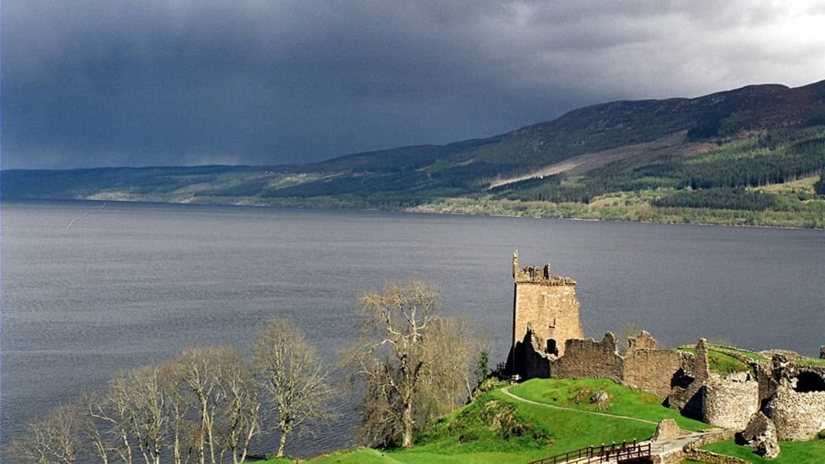 Equipe realiza expedição para procurar 'Monstro do Lago Ness' na Escócia 