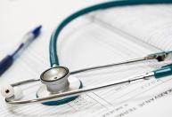Médico pode usar IA durante consulta? Especialista explica regras do CFM
