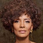 Isabel Fillardis volta a atuar depois de 12 anos e elogia TV Globo