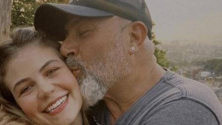 Isabella Aglio com o pai, Mingau