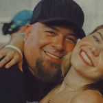 Filha de Mingau comenta estado de saúde do pai e desabafa: 'fase mais difícil da minha vida'