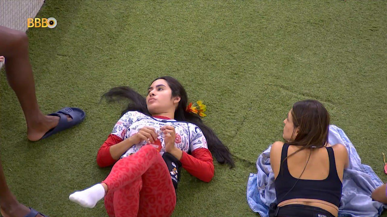 Isabelle se irrita com Davi e Matteus após brincadeira com Garantido e Caprichoso no BBB 24