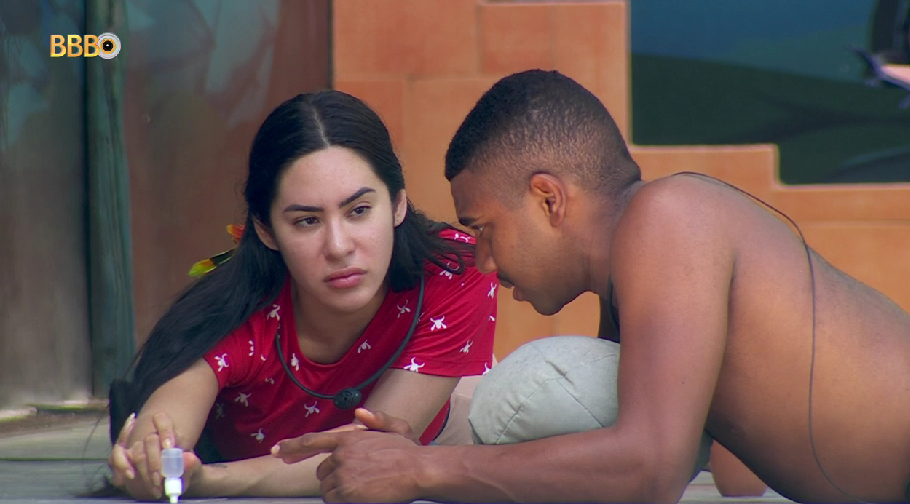 BBB 24:  Rodriguinho chama Isabelle de 'índia' e é alertado; saiba por que o termo é pejorativo
