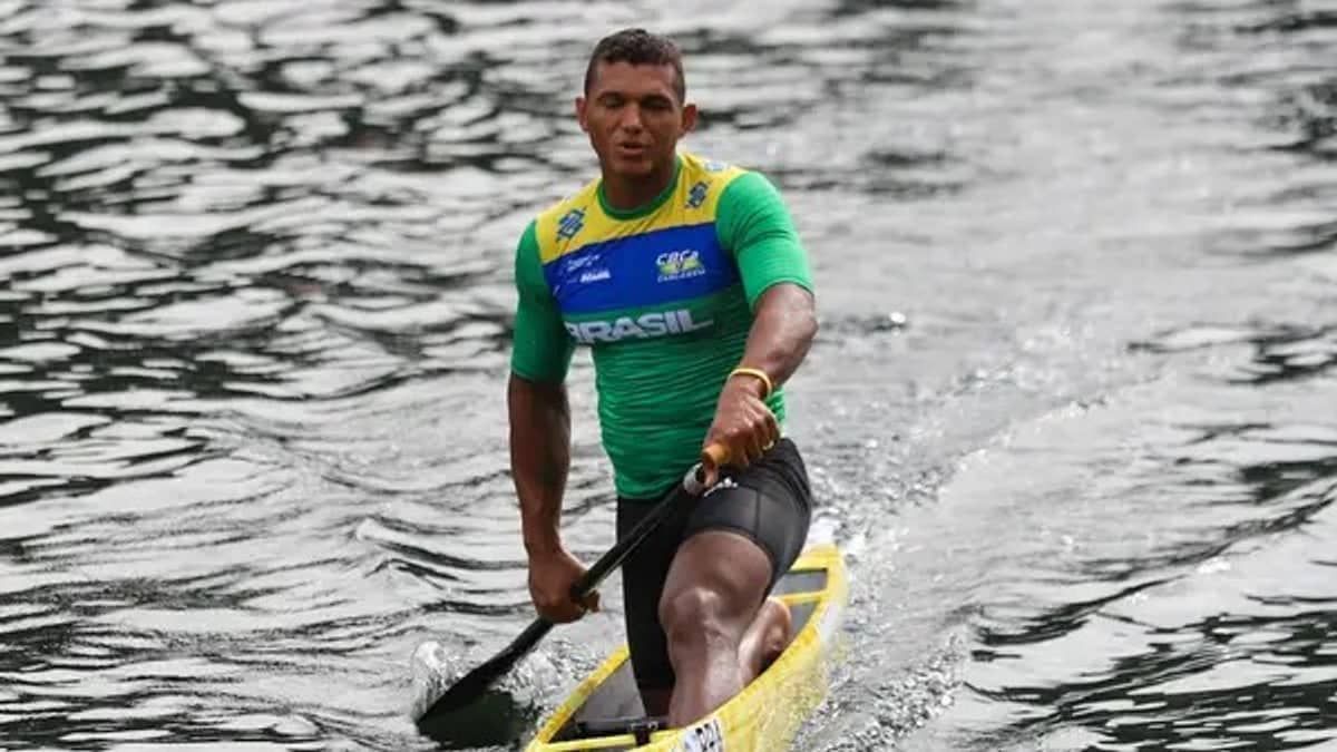 Isaquias Queiroz na final do Mundial de Canoagem; veja horário e onde assistir