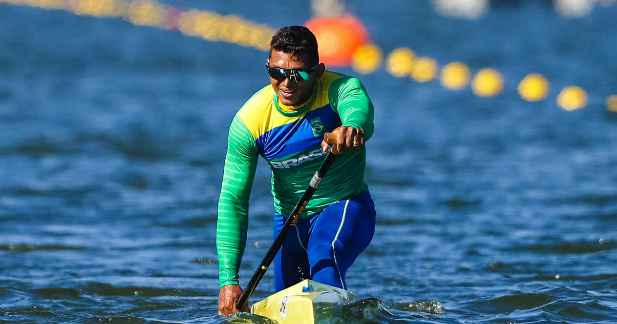 Isaquias Queiroz é ouro mais uma vez em etapa da Copa do Mundo da Canoagem Velocidade