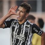 Jovem do Atlético ganha destaque em jornal espanhol: 'Revoluciona o Brasil'